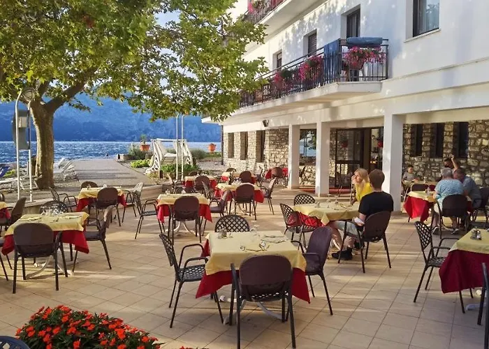 호텔 S.maria 브렌조네 술 가르다