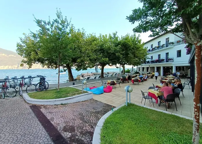 S.maria 3* 브렌조네 술 가르다