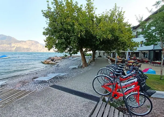 S.maria 브렌조네 술 가르다