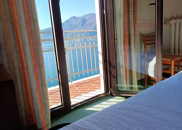 S.maria 3* 브렌조네 술 가르다